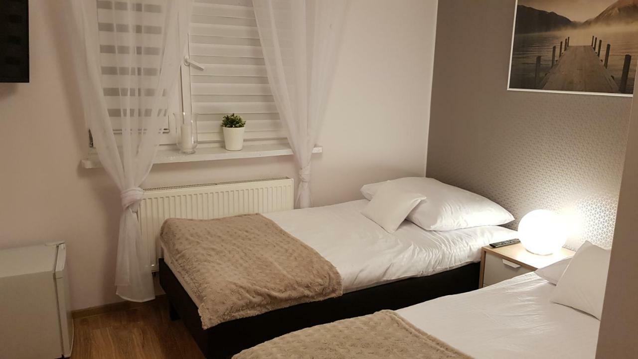 Pokoje Goscinne Venezia Czaplinek Exterior photo